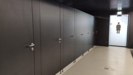 Valisera Bahn Talstation